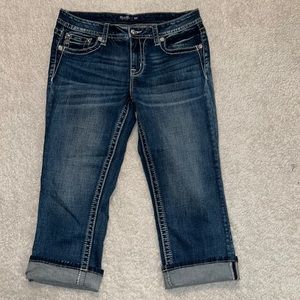 Miss Me mid-rise Capri’s jeans size 30 feathers rhinestones